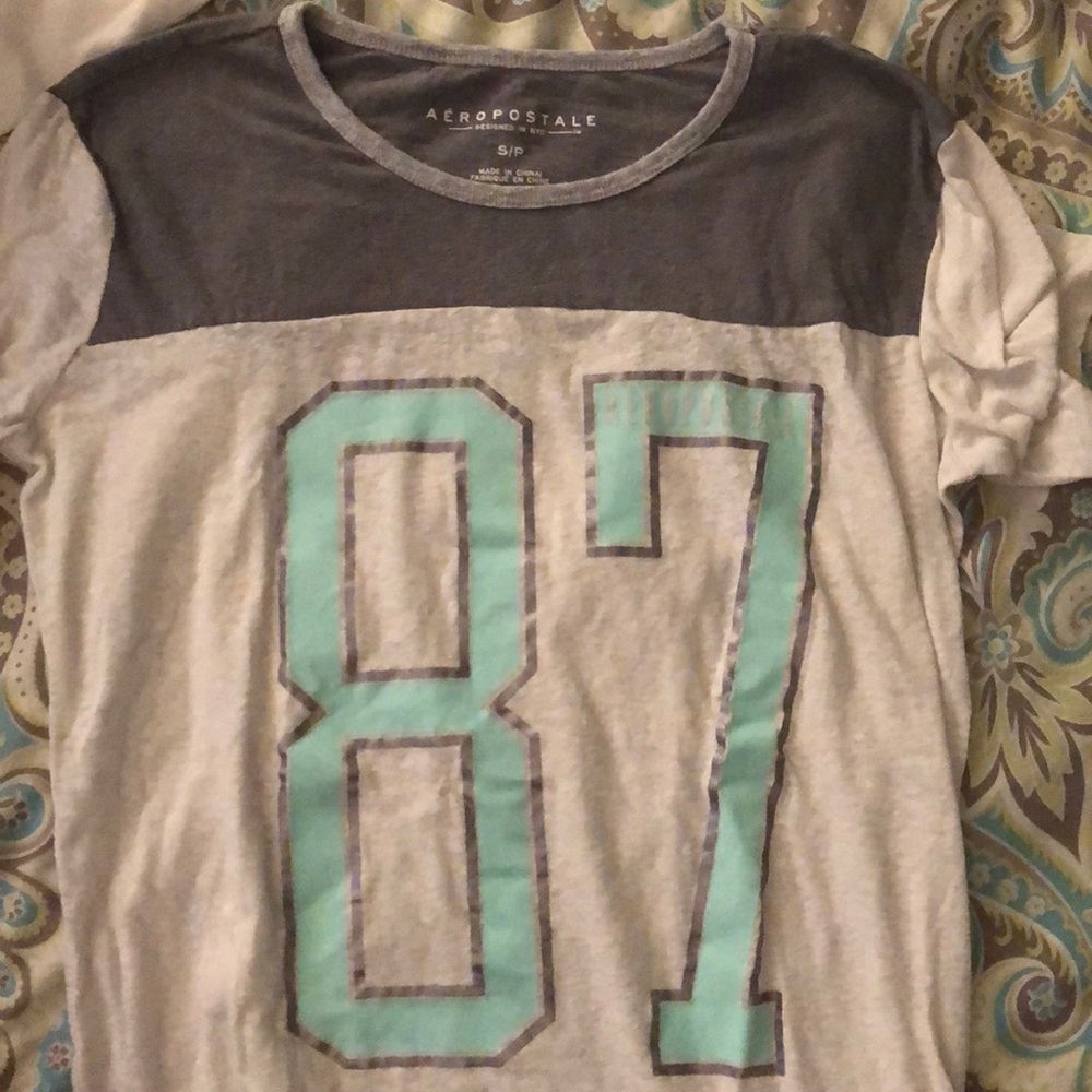 Aeropostale small T-shirt